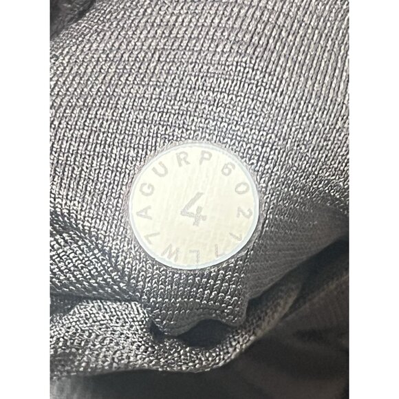 Lululemon Hotty Hot Size 4 High Rise Lined 2.5” Shorts Gray Swift Fabric. Q - Picture 5 of 5